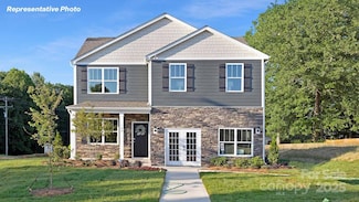 1404 6th St NE, Hickory, NC 28601
