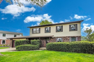 1976 Monday Dr, Elgin, IL 60123