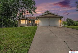 2621 Lizzie Robinson Ave, Omaha, NE 68111