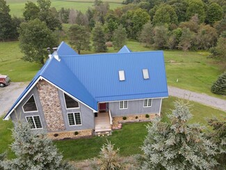 517 Spruce Run Rd, Windber, PA 15963