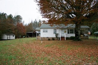 490 Padgett Rd, Union Mills, NC 28167