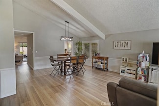 19815 Hemmingway St, Winnetka, CA 91306