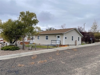 605 W 1st St, Whitehall, MT 59759