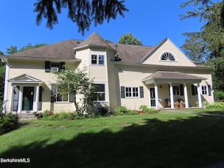 175 Bulkley St, Williamstown, MA 01267