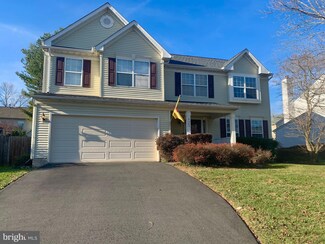 9305 Steve St, Manassas Park, VA 20111