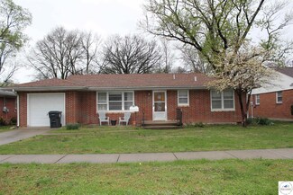 1632 W 5th St, Sedalia, MO 65301