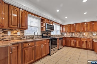 1133 W Chestnut St, Union, NJ 07083