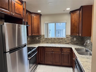 13054 Sycamore Village Dr, Norwalk, CA 90650
