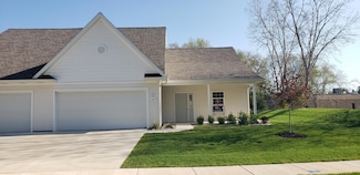 637 W Woodlawn Ave, Hastings, MI 49058