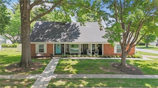 9849 Riggs St, Overland Park, KS 66212