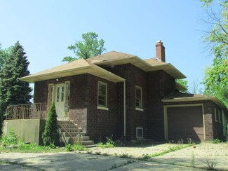 27032 N Gilmer Rd, Mundelein, IL 60060