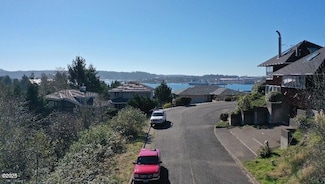 375 SE Scenic Loop, Newport, OR 97365