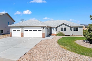 2215 Blue Bell Loop, Spearfish, SD 57783