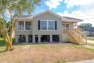 204 E Edwards St, Erath, LA 70533