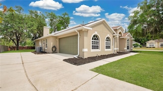 101 Majestic Forest Run, Sanford, FL 32771