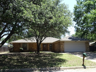 3304 Wayland Dr, Fort Worth, TX 76133