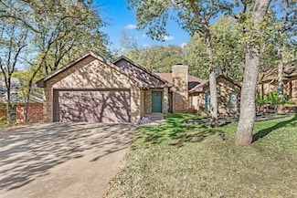 6737 Inwood Dr, North Richland Hills, TX 76182