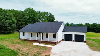 601 Mockingbird Ln, Gladstone, VA 24553