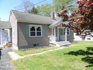 1005 9th Ave, Troy, NY 12182