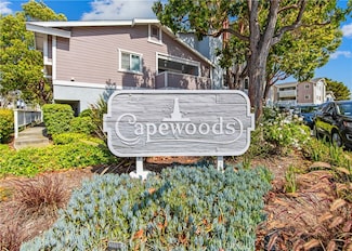 18051 Wakefield Ln Unit 106, Huntington Beach, CA 92648
