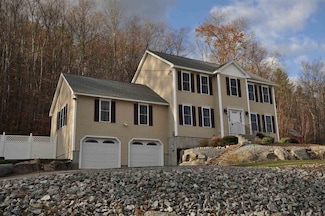 7 Tracie Ln, Weare, NH 03281