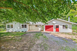 211 Redbud Ln, Willow Creek, CA 95573