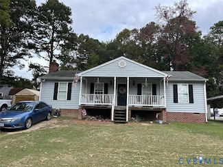 16027 Tri Gate Rd, Chester, VA 23831