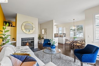 131 Shoreline Ct, Richmond, CA 94804