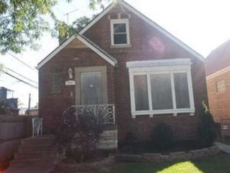 7915 S Campbell Ave, Chicago, IL 60652