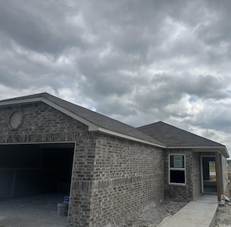 8200 Fitzgerald Ln, North Little Rock, AR 72113