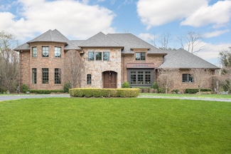 24 The Pines, Old Westbury, NY 11568