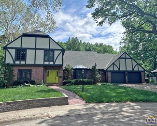 2609 SW Randolph Ct, Topeka, KS 66611