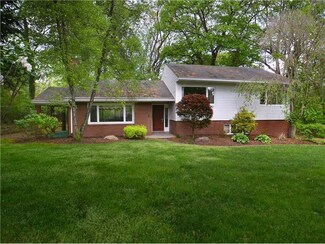 4933 Simmons Cir, Export, PA 15632
