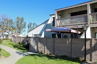 17885 Maggie Ln, Huntington Beach, CA 92647