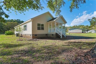 455 Playground Ln, Salisbury, NC 28146