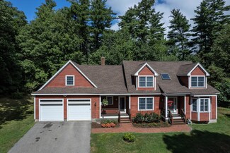 2 Barters Creek Rd, Kittery Point, ME 03905