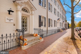 1305 30th St NW Unit 106, Washington, DC 20007