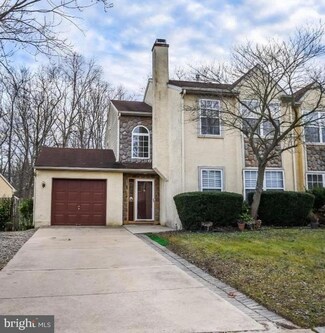 122 Lakeside Dr, Atco, NJ 08004