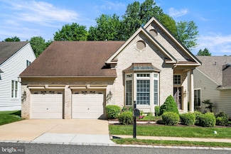 45 S Valentine Dr, Garnet Valley, PA 19060