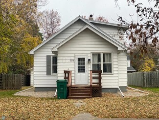 328 2nd Ave NW, Mayville, ND 58257