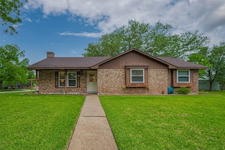 1745 15th St, Hempstead, TX 77445