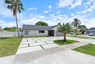 3701 NW 8th St, Delray Beach, FL 33445