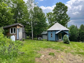 2577 Center Pond Rd, Newark, VT 05871