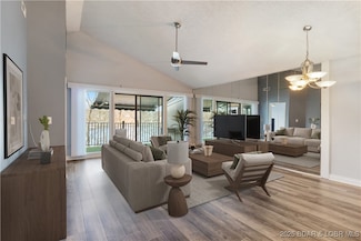 98 Jonathan Dr Unit 4C, Lake Ozark, MO 65049