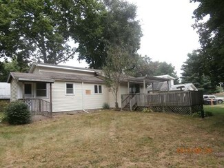 102 S Colfax St, Millington, IL 60537