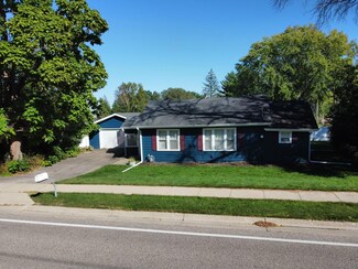6367 Paris Ave N, Stillwater, MN 55082