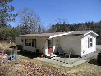 746 Percy Rd, Stark, NH 03582