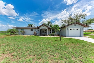 3376 Peace River Dr, Punta Gorda, FL 33983