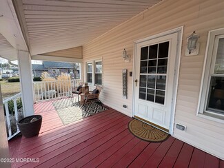 16 Five Points Rd, Freehold, NJ 07728