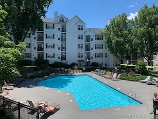 97 Glenbrook Rd Unit 142, Stamford, CT 06902